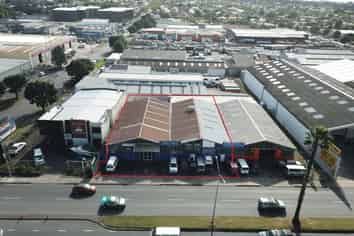 Affordable warehouse with yard - 1,000sqm 