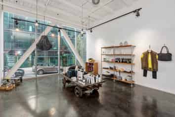 MODERN CORNER FREEHOLD