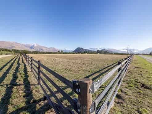 474 Wanaka-Luggate Highway, Wanaka