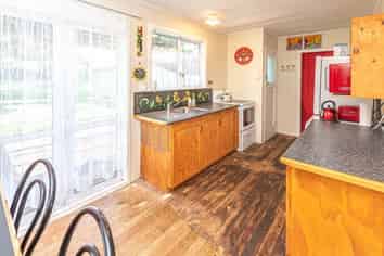 12 Ashton Terrace, Castlecliff