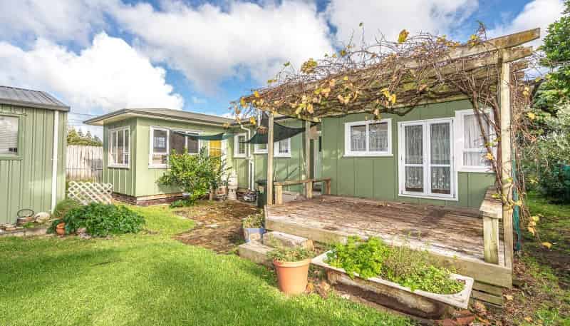 12 Ashton Terrace, Castlecliff