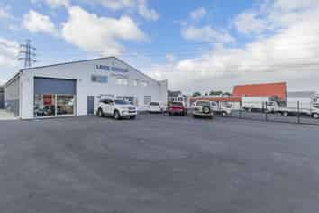 High Profile in Takanini Straight