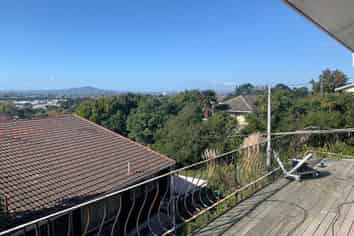 617a Glenfield Road, Totara Vale