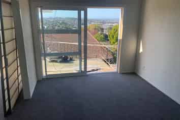 617a Glenfield Road, Totara Vale