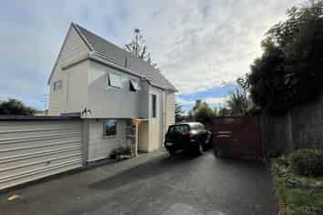 2/16 Tamahere Drive, Glenfield