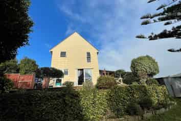 2/16 Tamahere Drive, Glenfield