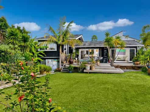 13 Brighton Terrace, Mairangi Bay