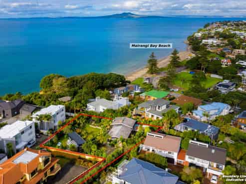 13 Brighton Terrace, Mairangi Bay