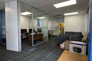 Bite-sized industrial unit for lease