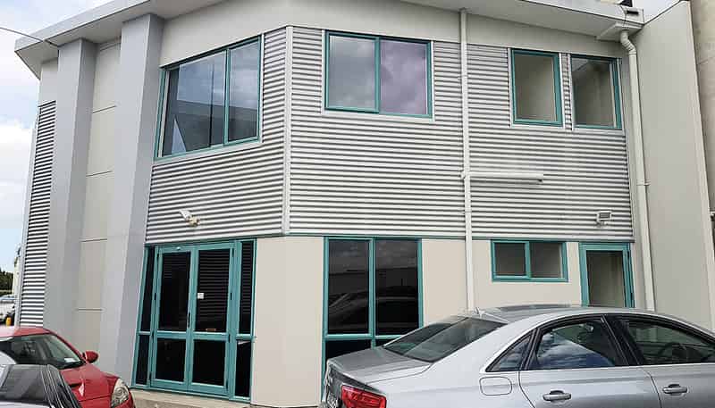 3/5 Paramount Drive, Henderson