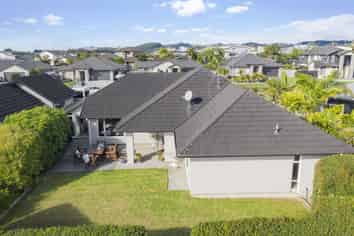 62 Intrepid Crescent, Beachlands