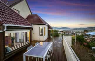 50 Cliffs Road, Saint Clair