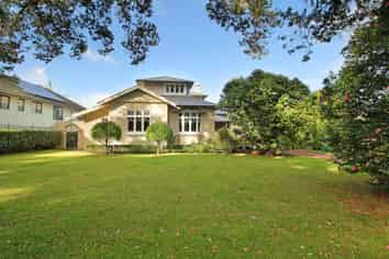 9 Gladwin Road, Epsom