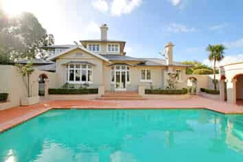 9 Gladwin Road, Epsom