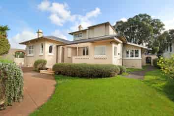 9 Gladwin Road, Epsom