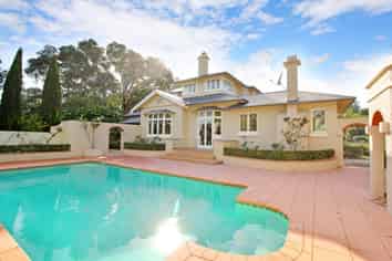 9 Gladwin Road, Epsom