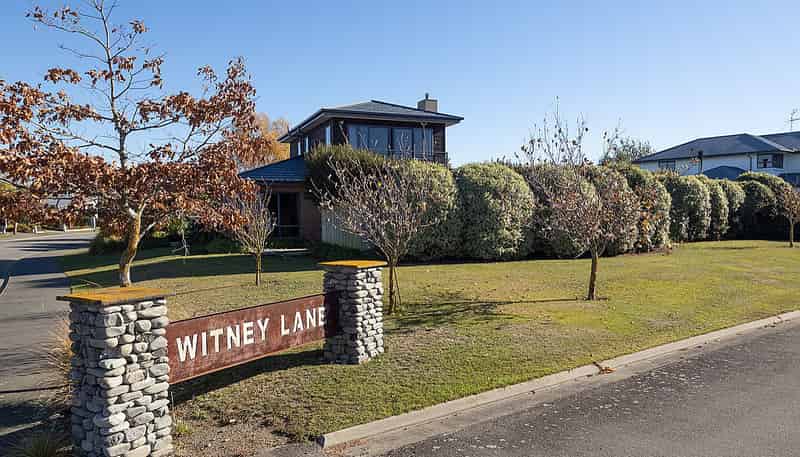 15 Ludlow Drive, Huntingdon/Lake Hood