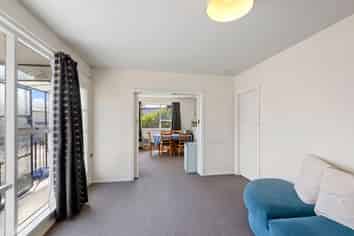 1/364 Worcester Street, Linwood