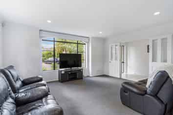 14 Mellefont Close, East Tamaki Heights