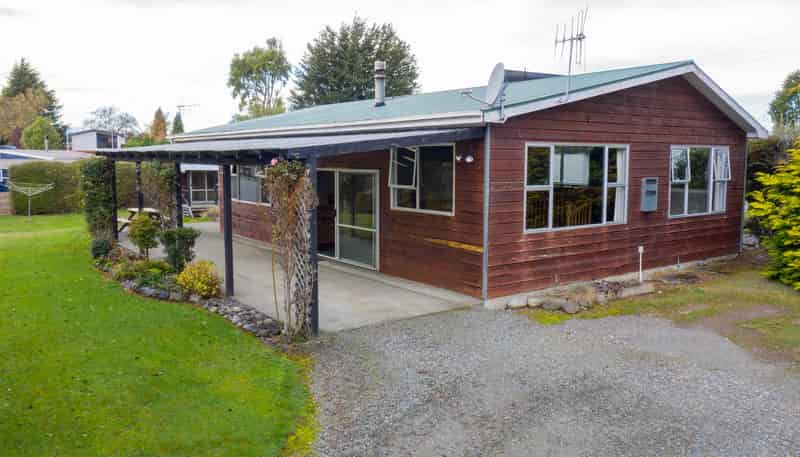 26 Pompolona Street, 