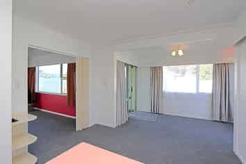 17 Roskilda Crescent, Taradale