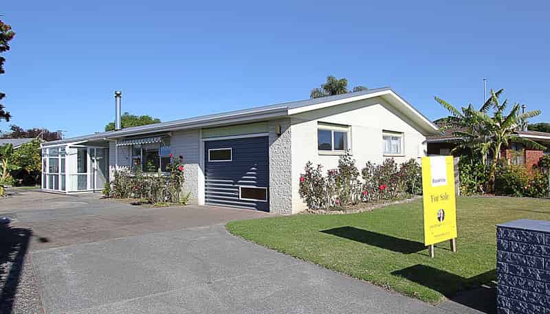 17 Roskilda Crescent, Taradale