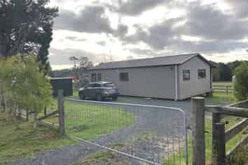 a/11 Merewhira Road, Paremoremo