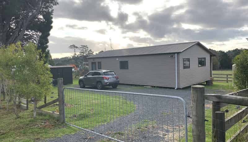 a/11 Merewhira Road, Paremoremo