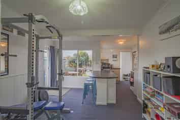 6 Buchanan Street, Parkside