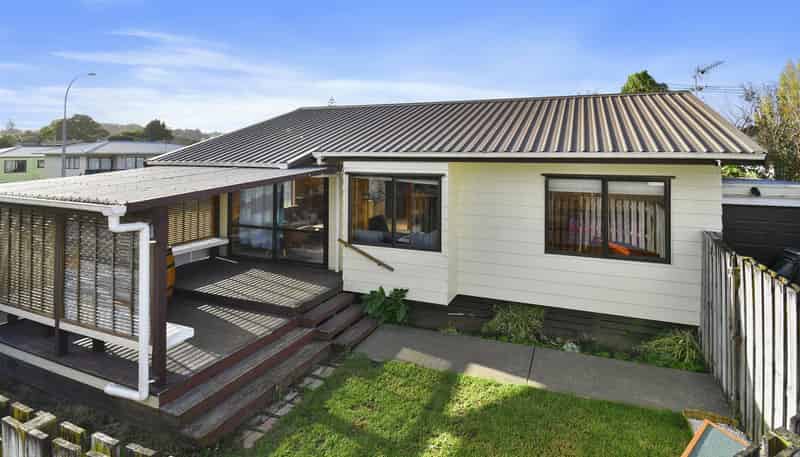 18 Jellicoe Road, Manurewa