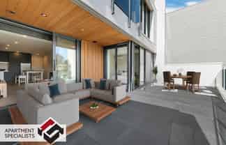 8 Central Road, Kingsland