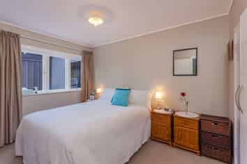 6A Aldersgate Road, Hillsborough