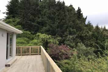 4 Church Hill Road, Green Island