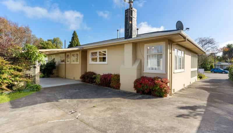 12 York Place, Awapuni