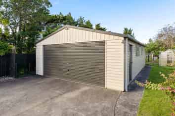 12 York Place, Awapuni