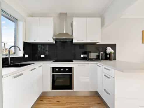 2/138 Richardson Road, Mount Albert