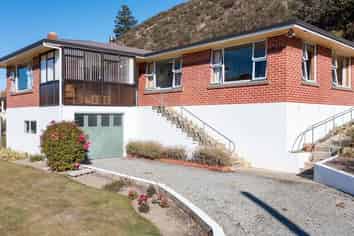 103 Branxholm Street, Roxburgh