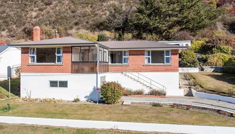 103 Branxholm Street, Roxburgh