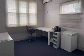 HIGH PROFILE BIRKENHEAD CONSULTANCY