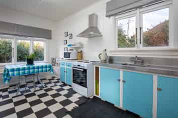 34 Branxholm Street, Roxburgh