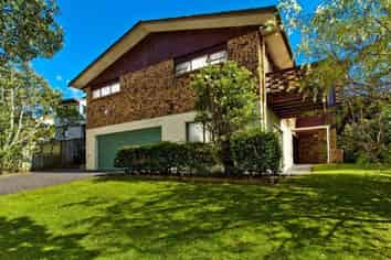 4 Honeysuckle Lane, Mairangi Bay