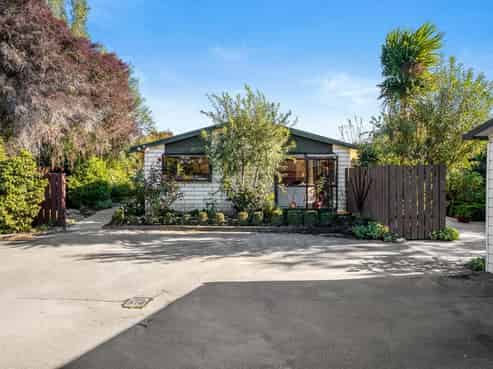 32a Brooklyn Drive, Redwoodtown