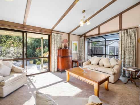 32a Brooklyn Drive, Redwoodtown