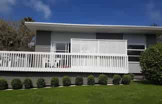 2 Cloverfields Drive, Waimauku