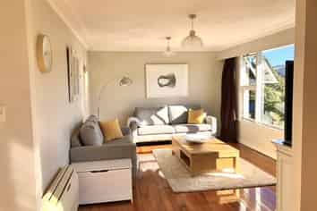 11 Tyne Street, Roslyn