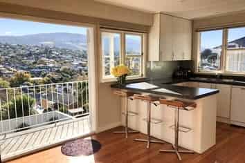 11 Tyne Street, Roslyn