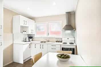 2/153 Shakespeare Road, Milford