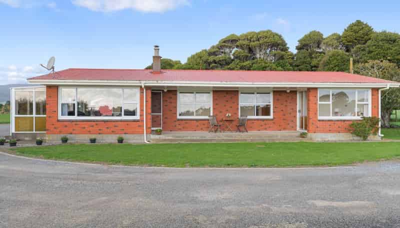 41 Hautere Cross Road, 