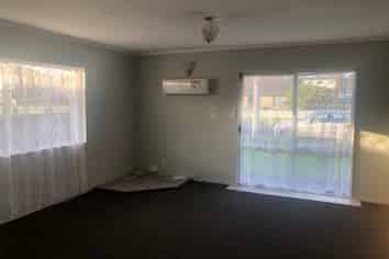 2/77 Wallace Road, Papatoetoe