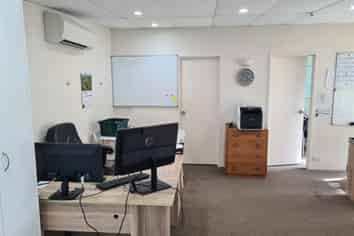 Albany Office/Showroom with Full Kitchen 100m2